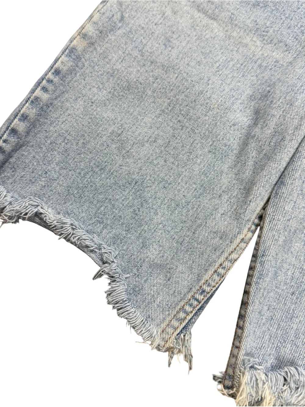 Vintage 90s Levi’s 550 Made In USA Light Wash Elongated Jean Shorts Size 33